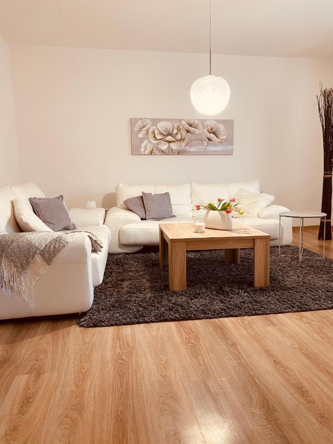 Trio Apartments Ostrava Buitenkant foto