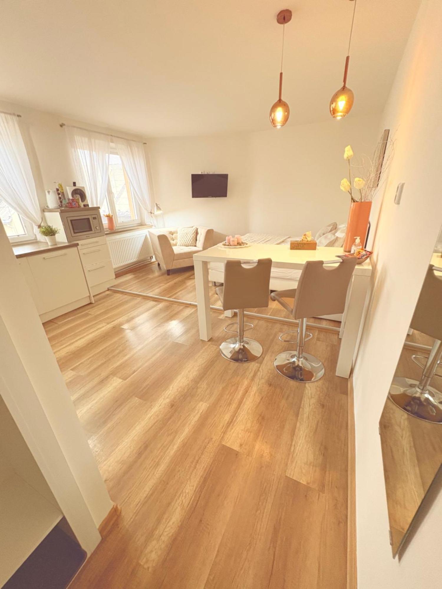 Trio Apartments Ostrava Buitenkant foto